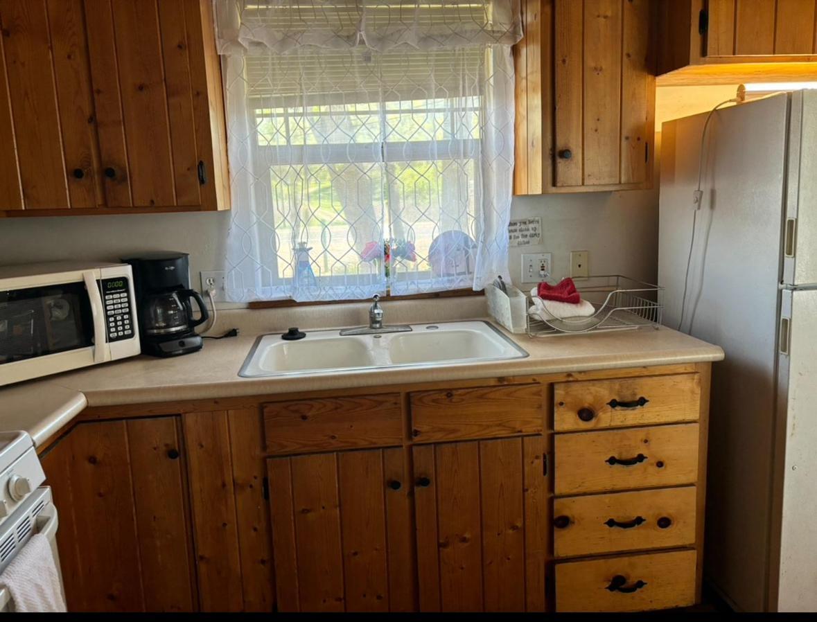 Sequoia River Front Cabins Three Rivers Eksteriør billede